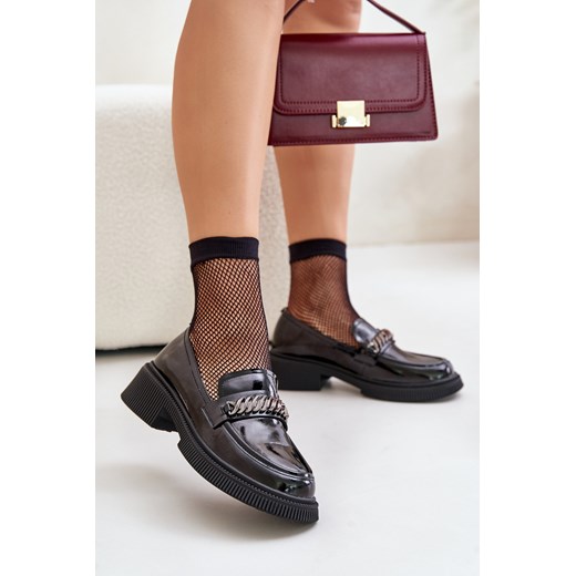 Mokasyny Loafersy Damskie Lakierowane Ozdoba Czarne D&A LZ42-030 ze sklepu ZAZOO w kategorii Półbuty damskie - zdjęcie 175413962
