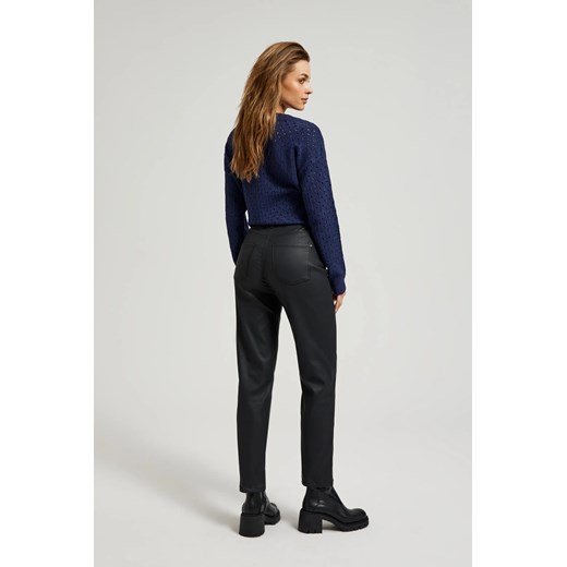 Woskowane spodnie z prostymi nogawkami czarne XS Moodo.pl