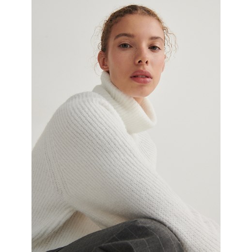 Sweter damski Reserved z golfem