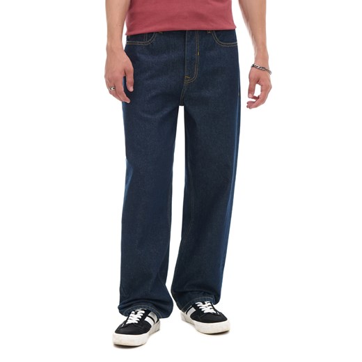 Cropp - Luźne granatowe jeansy - surowy granatowy ze sklepu Cropp w kategorii Jeansy męskie - zdjęcie 175487423