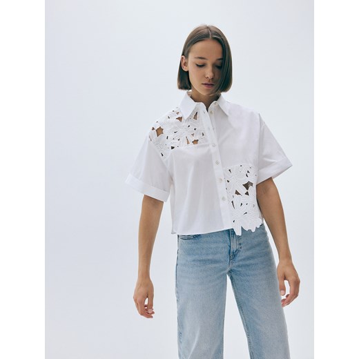 Reserved - Koszula z ażurowym haftem - biały ze sklepu Reserved w kategorii Koszule damskie - zdjęcie 175488633