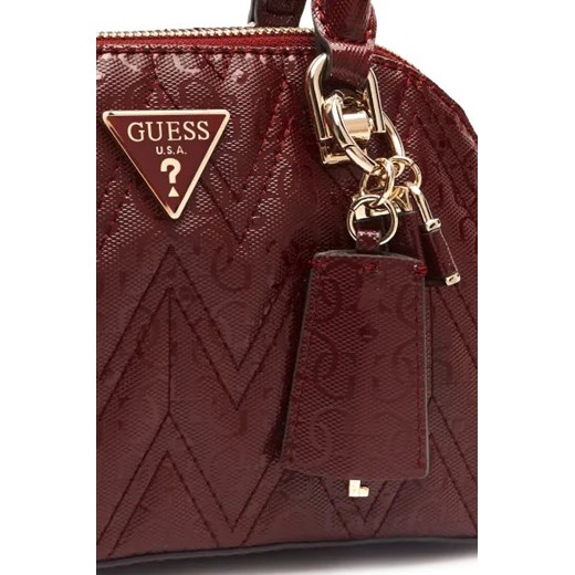 Kuferek Guess