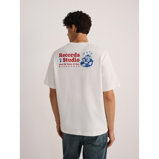 Reserved - T-shirt relaxed fit z nadrukiem - złamana biel ze sklepu Reserved w kategorii T-shirty męskie - zdjęcie 175504874