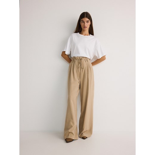 Reserved - Spodnie z wiskozą - beżowy ze sklepu Reserved w kategorii Spodnie damskie - zdjęcie 175527074