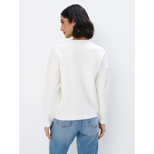 Mohito - Biały sweter z ozdobnym naszyciem - biały Mohito XL Mohito