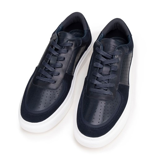 Męskie sneakersy ze skóry granatowe ze sklepu WITTCHEN w kategorii Trampki męskie - zdjęcie 175563530