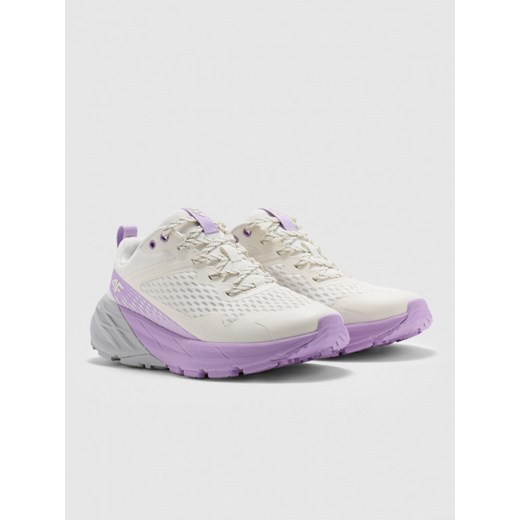 Damskie buty trekkingowe trailowe 4F Speed Hiker 4FWMM00FOTSF034 - białe ze sklepu Sportstylestory.com w kategorii Buty trekkingowe damskie - zdjęcie 175570634