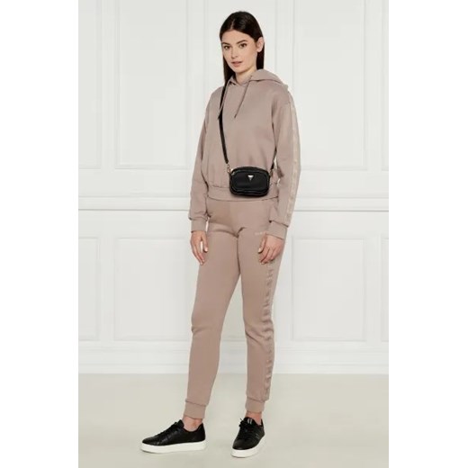 Listonoszka Guess średnia czarna ze skóry ekologicznej elegancka 