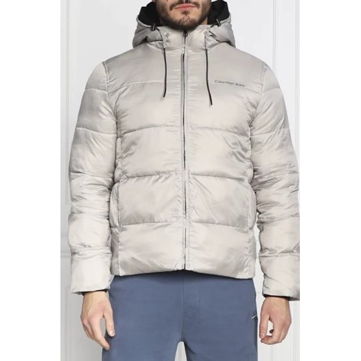 CALVIN KLEIN JEANS Kurtka LOGO TAPE | Regular Fit ze sklepu Gomez Fashion Store w kategorii Kurtki męskie - zdjęcie 175591734