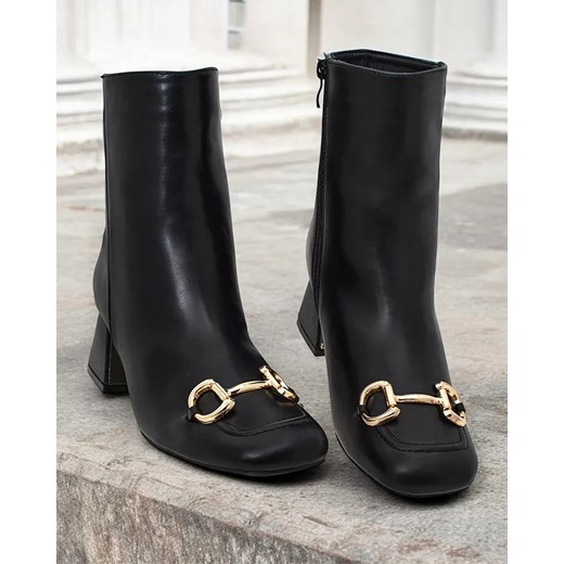 Botki Royalfashion.pl czarne eleganckie na zimę na obcasie bez zapięcia 