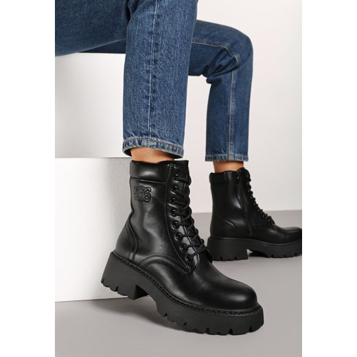Czarne Płaskie Botki Traperki Vices ze Sznurowaniem i Tłoczeniem Zeriana ze sklepu born2be.pl w kategorii Botki - zdjęcie 175666804