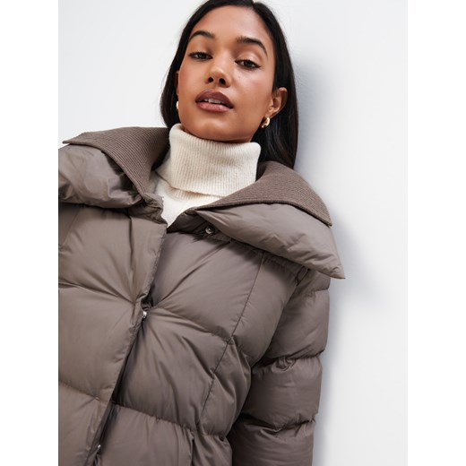 Kurtka damska Mohito z kapturem brązowa jesienna długa 