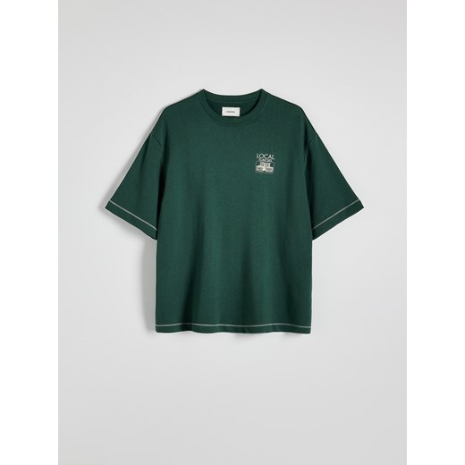 Reserved - T-shirt boxy z nadrukiem na plecach - ciemnozielony ze sklepu Reserved w kategorii T-shirty męskie - zdjęcie 175730800