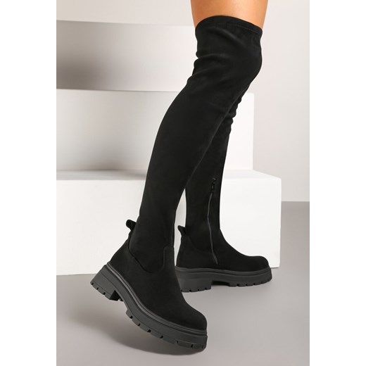 Czarne Kozaki na Grubej Podeszwie za Kolano Nialarae ze sklepu born2be.pl w kategorii Kozaki damskie - zdjęcie 175735400