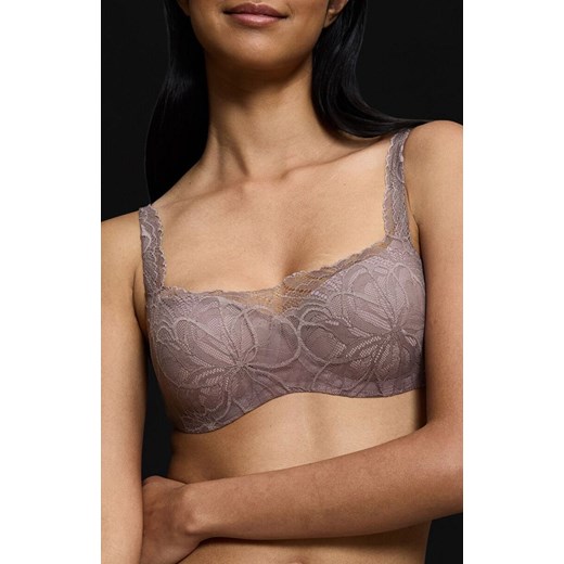 Triumph biustonosz usztywniany balconette Body Make-Up Illusion Lace 10219845-3091, Kolor gołębi, Rozmiar 85C, Triumph ze sklepu Primodo w kategorii Biustonosze - zdjęcie 175746901