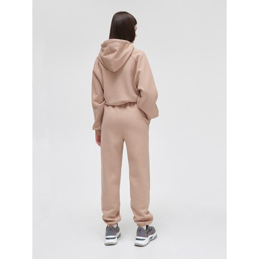 Cropp - Dresowe joggery z wysokim stanem - beżowy Cropp M okazja Cropp