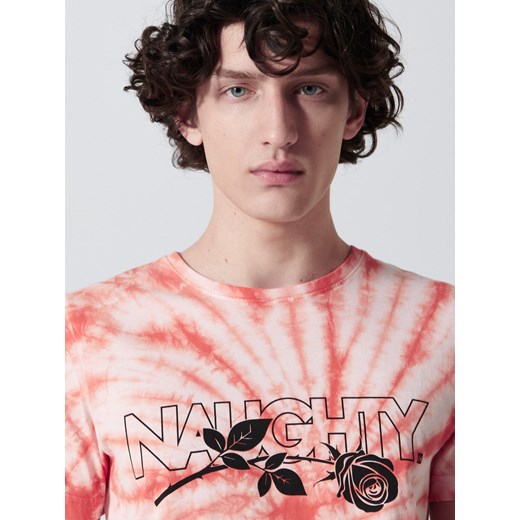 Cropp - Bawełniany t-shirt z efektem tie dye - czerwony Cropp XXL Cropp okazyjna cena