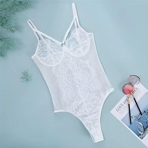 Body ślubne z paskami na dekolcie - Biały / S ze sklepu Valetta.pl w kategorii Body damskie - zdjęcie 175899721
