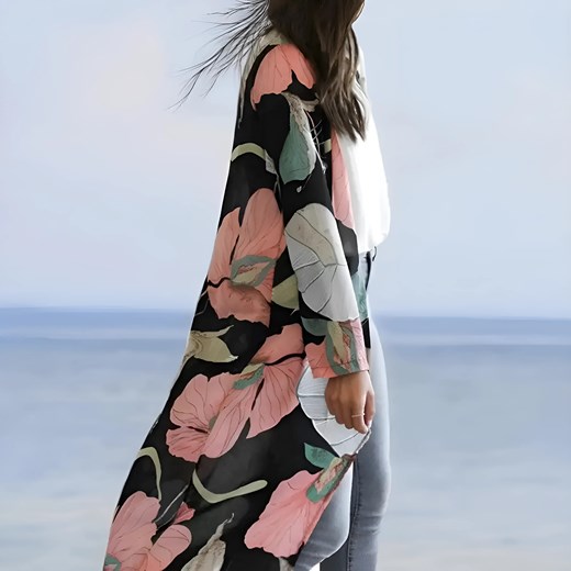 Kimono plażowe w duże kwiaty - Czarny / S ze sklepu Valetta.pl w kategorii Odzież plażowa - zdjęcie 175901583