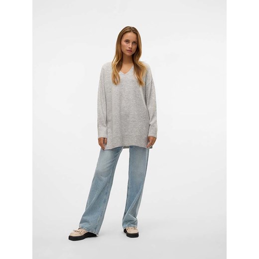 Sweter damski Vero Moda z dekoltem w serek casual 