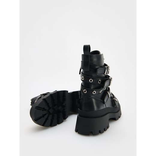 Botki Reserved jesienne 