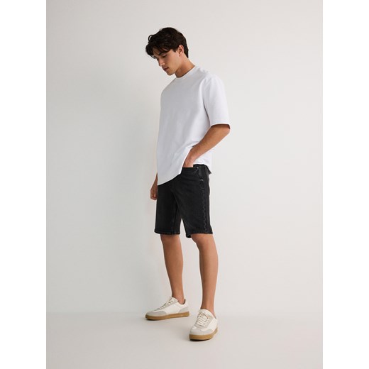Reserved - Jeansowe szorty slim fit - szary ze sklepu Reserved w kategorii Spodenki męskie - zdjęcie 175918742