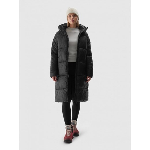 Damski płaszcz puchowy pikowany 4F 4FWAW24TDJAF475 - czarny XS Sportstylestory.com