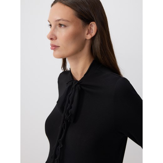 Reserved - Longsleeve z ozdobnym wiązaniem - czarny Reserved S Reserved