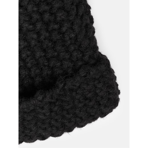 Czarna czapka zimowa damska Gate 