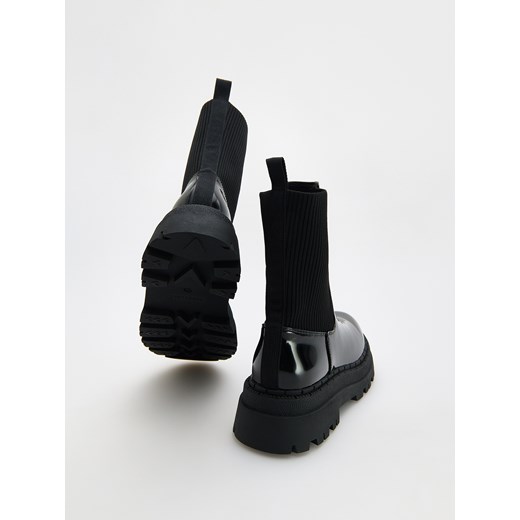 Reserved - Botki z elastyczną cholewką - czarny Reserved 37 Reserved