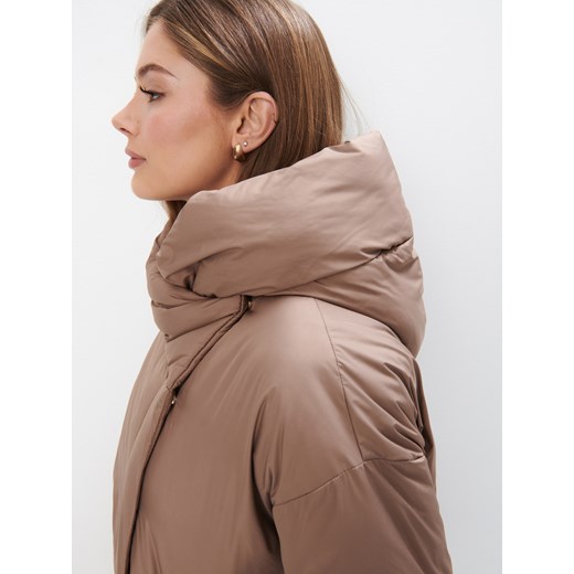 Płaszcz damski Mohito brązowy 