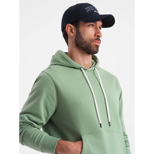 Bluza męska dresowa kangurka z kapturem - zielona V3 OM-SSBN-0177 ze sklepu ombre w kategorii Bluzy męskie - zdjęcie 176072534