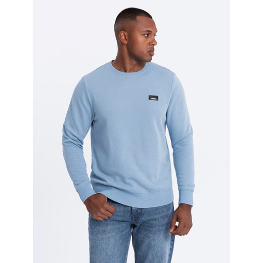Nierozpinana męska dresowa bluza z metalowym pinem – błękitna V3 OM-SSNZ-0136 ze sklepu ombre w kategorii Bluzy męskie - zdjęcie 176081012