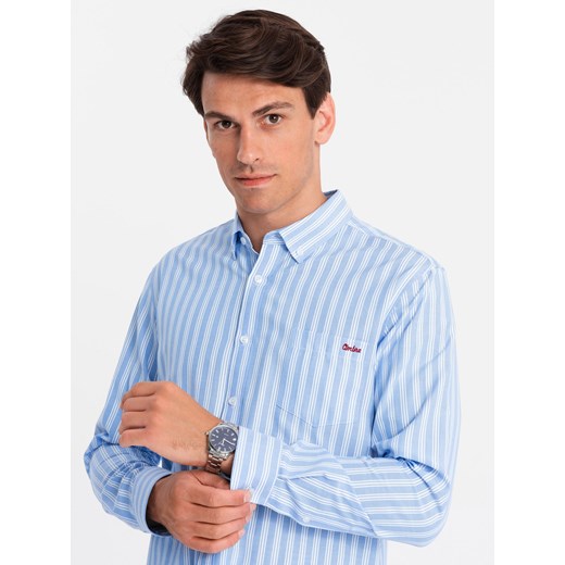 Męska koszula REGULAR FIT w białe paski z kieszonką – błękitna V2 OM-SHOS-0171 ze sklepu ombre w kategorii Koszule męskie - zdjęcie 176228612