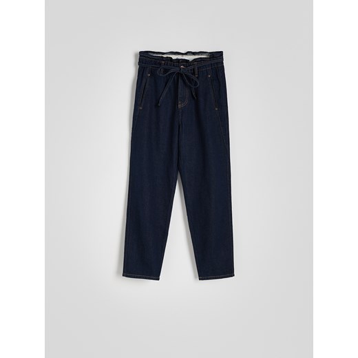 Reserved - Jeansy paperbag z wiązanym paskiem - granatowy Reserved 36 Reserved