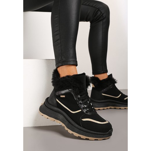Czarne Płaskie Trapery Sneakersy z Metaliczną Wstawką i Futerkiem Adelanora ze sklepu born2be.pl w kategorii Workery damskie - zdjęcie 176254440
