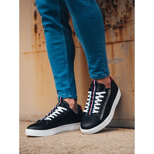 Buty męskie sneakersy z kontrastowymi detalami - czarne V3 OM-FOSL-0112 ze sklepu ombre w kategorii Trampki męskie - zdjęcie 176261593