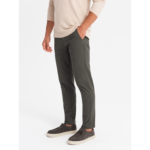 Jednolite męskie spodnie chino SLIM FIT – khaki V3 OM-PACP-0183 ze sklepu ombre w kategorii Spodnie męskie - zdjęcie 176291521