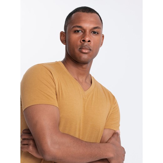 Klasyczna męska bawełniana koszulka z dekoltem w serek BASIC – musztardowy melanż V19 OM-TSBS-0145 ze sklepu ombre w kategorii T-shirty męskie - zdjęcie 176299971