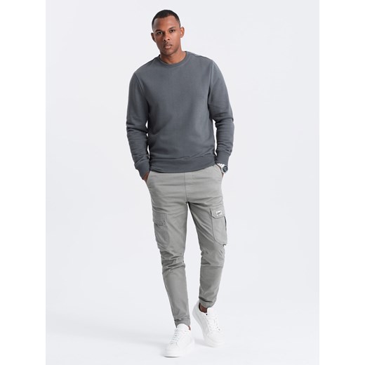 Nierozpinana męska dresowa bluza BASIC – grafitowa V11 OM-SSBN-0159 ze sklepu ombre w kategorii Bluzy męskie - zdjęcie 176301000