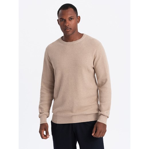 Męski melanżowy sweter ze strukturalnej dzianiny – piaskowy V3 OM-SWSW-0142 ze sklepu ombre w kategorii Swetry męskie - zdjęcie 176301133