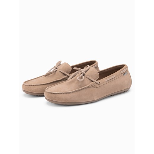 Buty mokasyny męskie skórzane z rzemykiem i podeszwą driver - beżowe V1 OM-FOCS-0150 ze sklepu ombre w kategorii Mokasyny męskie - zdjęcie 176304231