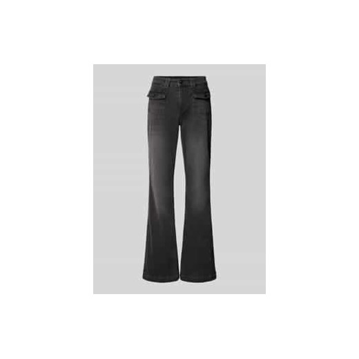 Jeansy o rozkloszowanym kroju z czystej wiskozy z kieszeniami cargo ze sklepu Peek&Cloppenburg  w kategorii Jeansy damskie - zdjęcie 176310872