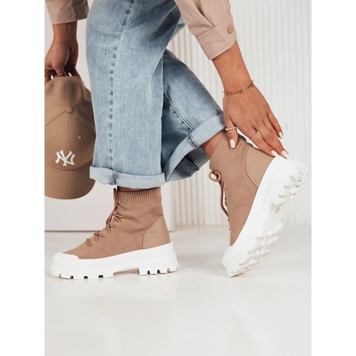 Buty damskie skarpetkowe FRELLA beżowe Dstreet ZY0473 ze sklepu DSTREET.PL w kategorii Workery damskie - zdjęcie 176334783