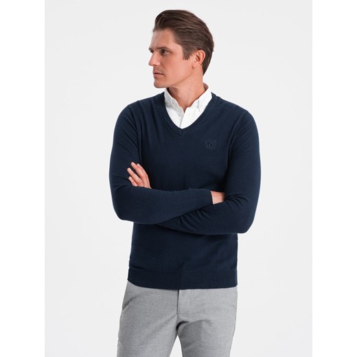 Sweter męski z dekoltem "w serek" z koszulowym kołnierzykiem - granatowy V2 OM-SWSW-0102 ze sklepu ombre w kategorii Swetry męskie - zdjęcie 176358304