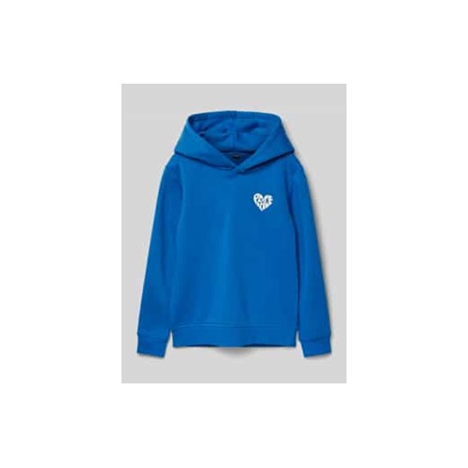 Bluza z kapturem i nadrukiem z motywem model ‘LORY’ ze sklepu Peek&Cloppenburg  w kategorii Bluzy dziewczęce - zdjęcie 176361983