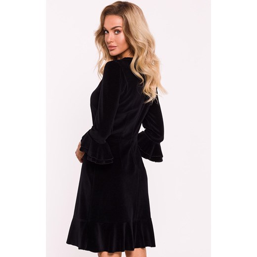 Welurowa sukienka z falbankami czarna M825, Kolor czarny, Rozmiar L, MOE ze sklepu Intymna w kategorii Sukienki - zdjęcie 176390554