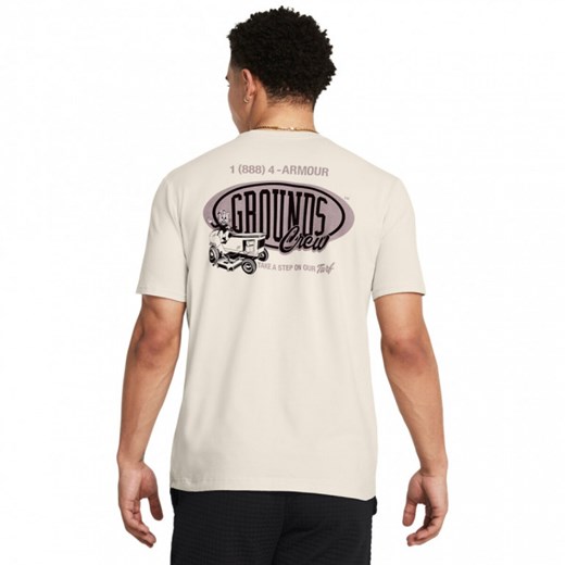 Męski t-shirt z nadrukiem Under Armour UA M Grounds Crew Hw Ss - beżowy ze sklepu Sportstylestory.com w kategorii T-shirty męskie - zdjęcie 176418143