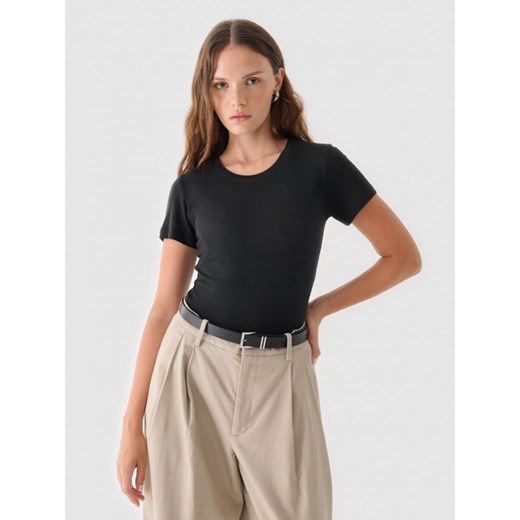Damski t-shirt basic Outhorn OTHWAW24TTSHF2342 - czarny ze sklepu Sportstylestory.com w kategorii Bluzki damskie - zdjęcie 176422251