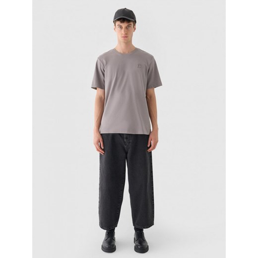 Męski t-shirt basic Outhorn OTHWAW24TTSHM2434 - szary Outhorn M okazja Sportstylestory.com